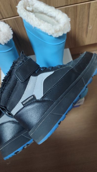Зимни гумени ботуши размер 30/31 и зимни топли боти р-р 30 - 2 чифта