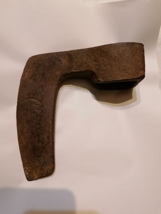 Брадва старинна - здрава