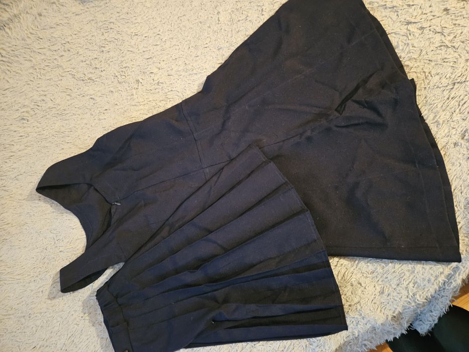 Продам школьные вещи