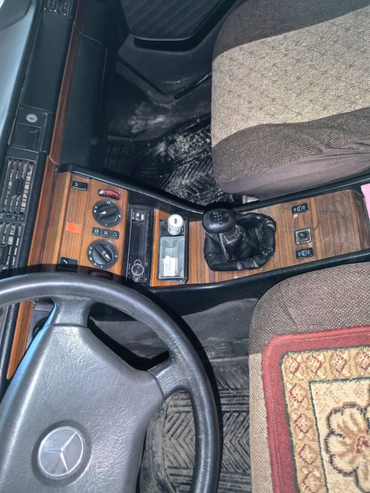 Мерседес W124 в хорошем состоянии