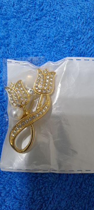 Брошки   красивые.