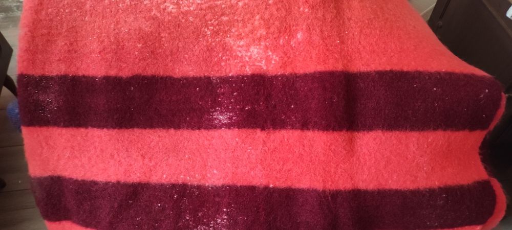 Вълнени одеала ръчно тъкани  чисто нови