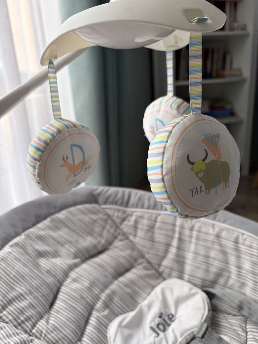 Joie serina leagan bebelusi