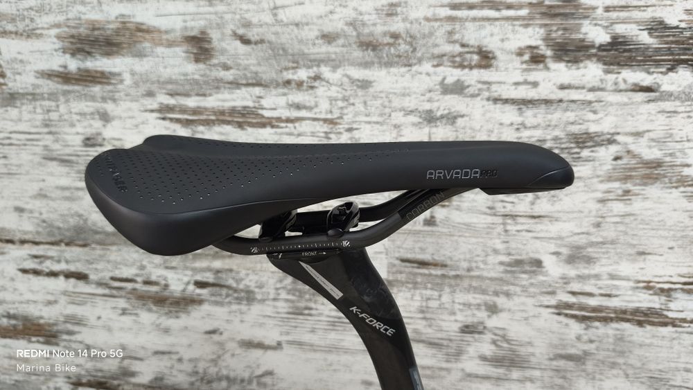 НОВ карбонов шосеен велосипед Argon 18 Equation SRAM Rival AXS DT Swiss | M