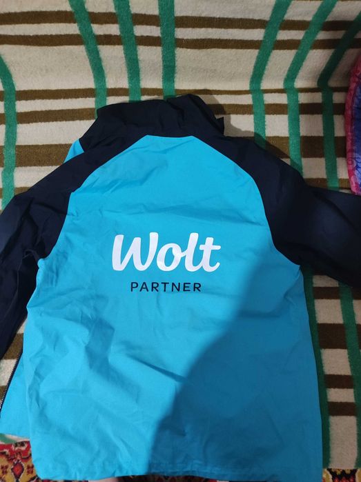 Продается куртка wolt