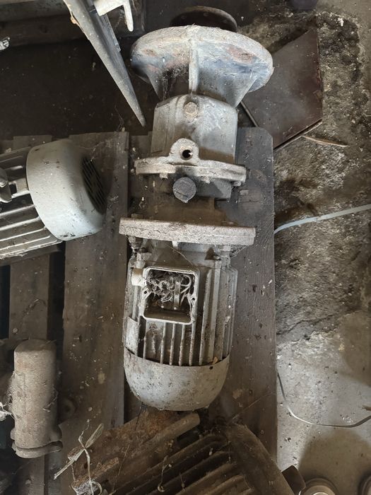 Motoare electrice