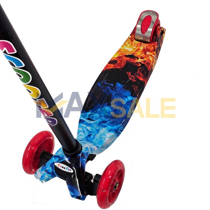 Детска тротинетка триколка огън и вода с 3 светещи колела многоцветен