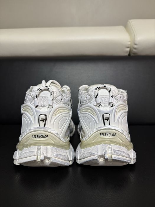 Balenciaga Runner White Grafitti