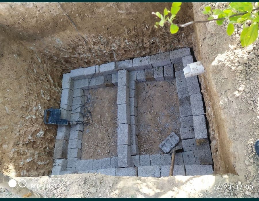 Urachi O'ra barcha turdagi qazish ishlari hamda Santehnika xizmatlari