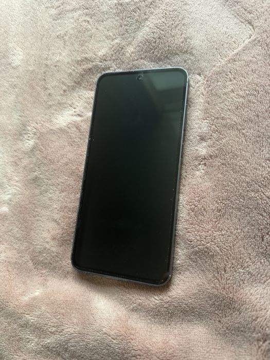 ОБМЕН НА 15 АЙФОН Samsung Galaxy S24 FE 256GB, серый, хороший вариант