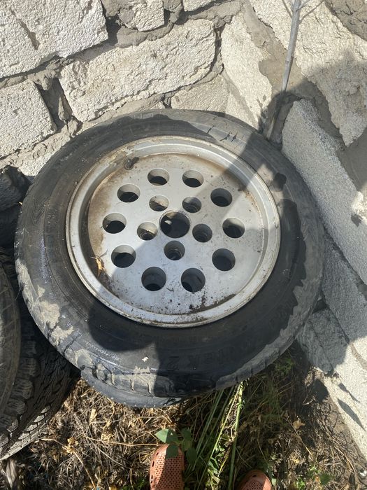 Продам титанки с покрышками