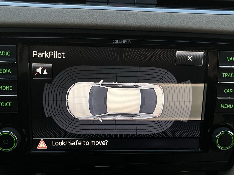 Skoda octavia 2.0 DSG parkassist 360 canton keyless columbus