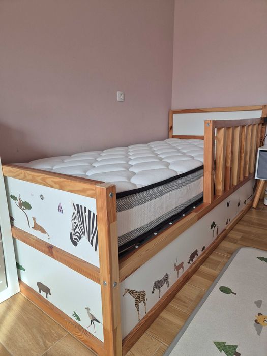 Дървено Легло 90х200 двулицев  матрак