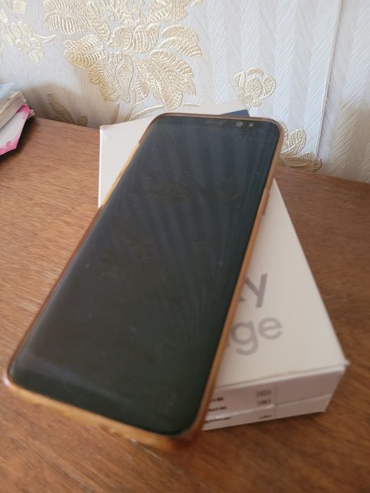 Продам  телефон SAMSUNG  S8 Galaxy edqe