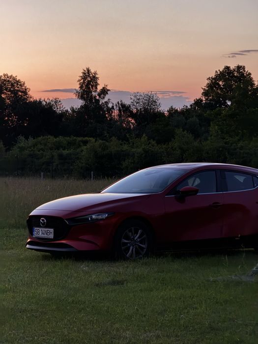 Mazda 3 2.0 49.000 km jante si cauciucuri de iarna