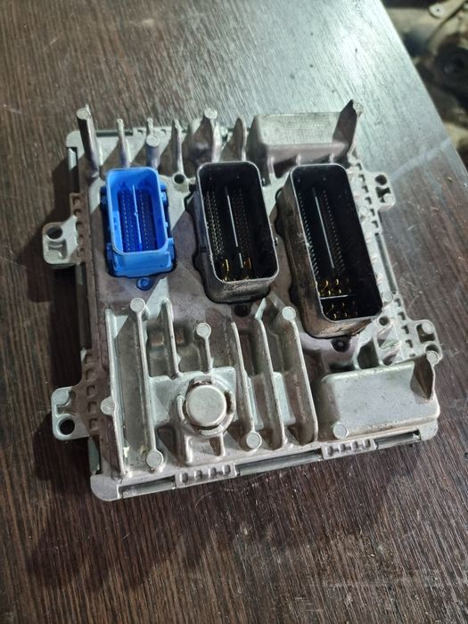 Ecu Opel Insignia /Astra J .1.6 CDTI 55491705.395357783 E98