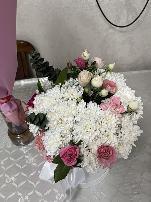 Цветочная композиция в коробке