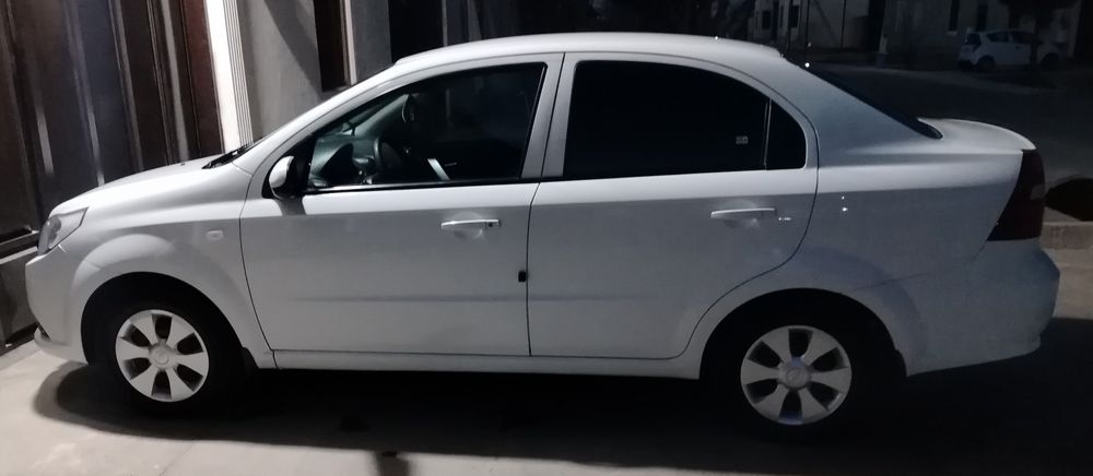 Нехиа3 сотилади..