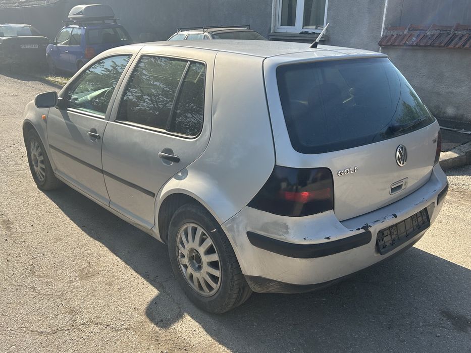 Голф 4 1,9тди 110 коня на части