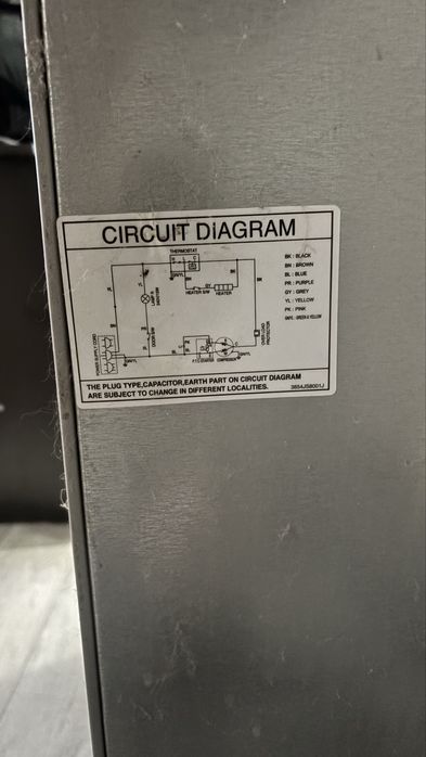 Продам Холодильник LG 2010 года