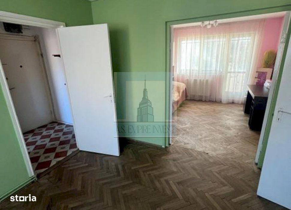 Apartament 3 camere - zona Centrul Civic