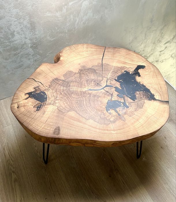 Уникална маса от масив дъб и метал