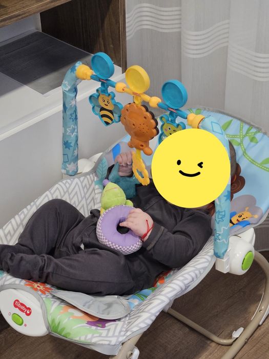 Balansoar pentru bebeluşi