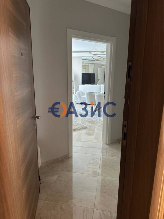 Продава се Тристаен апартамент в Свети Влас - 101 кв.м за 1490 €/кв.м - Снимка #1