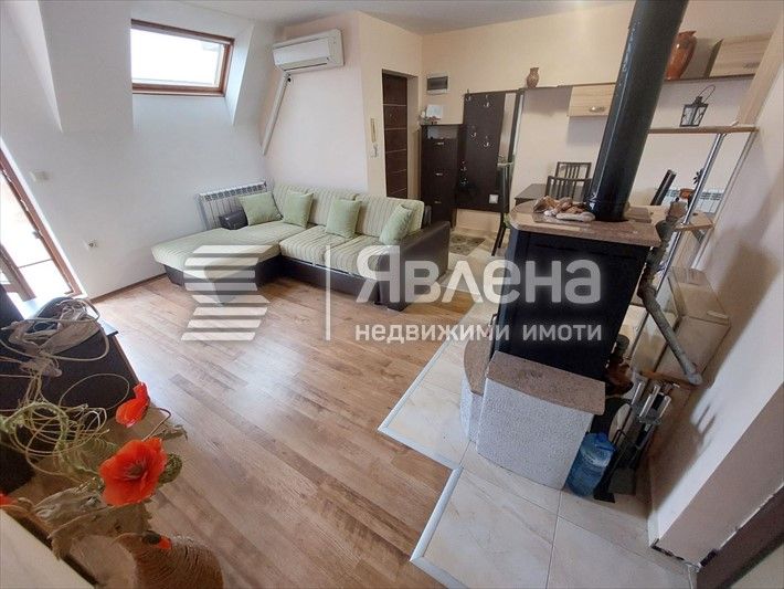 Продава се Тристаен апартамент в Поморие - 70 кв.м за 1643 €/кв.м - Снимка #2