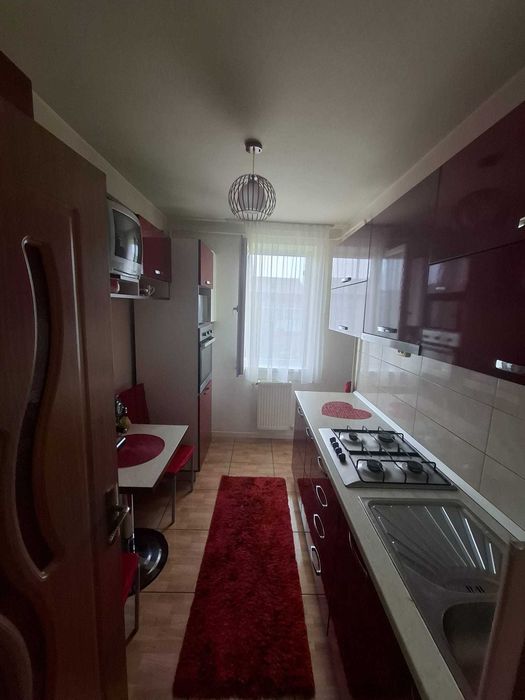 Vînd apartament 3 camere