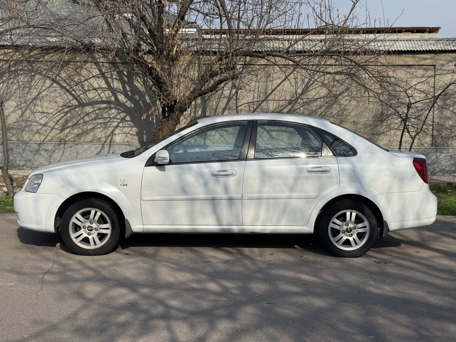 Ласетти 1.8 мотор, 2 позиция, 2010