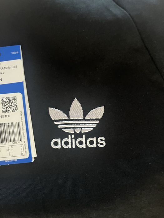 Vand tricou adidas nou cu eticheta