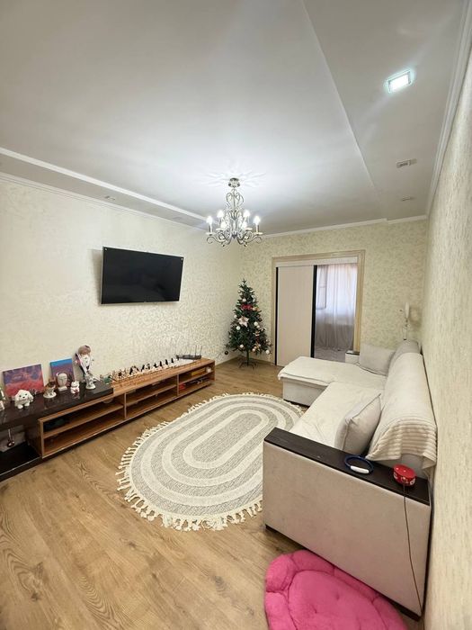 2/4/4 Буз Базар,Максим Горький,БИЙ метро,77 СЕРИЯ Кирпич,2*6 балкон