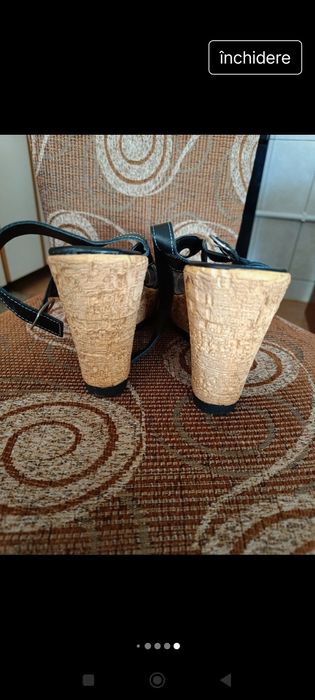 Sandale cu platforma