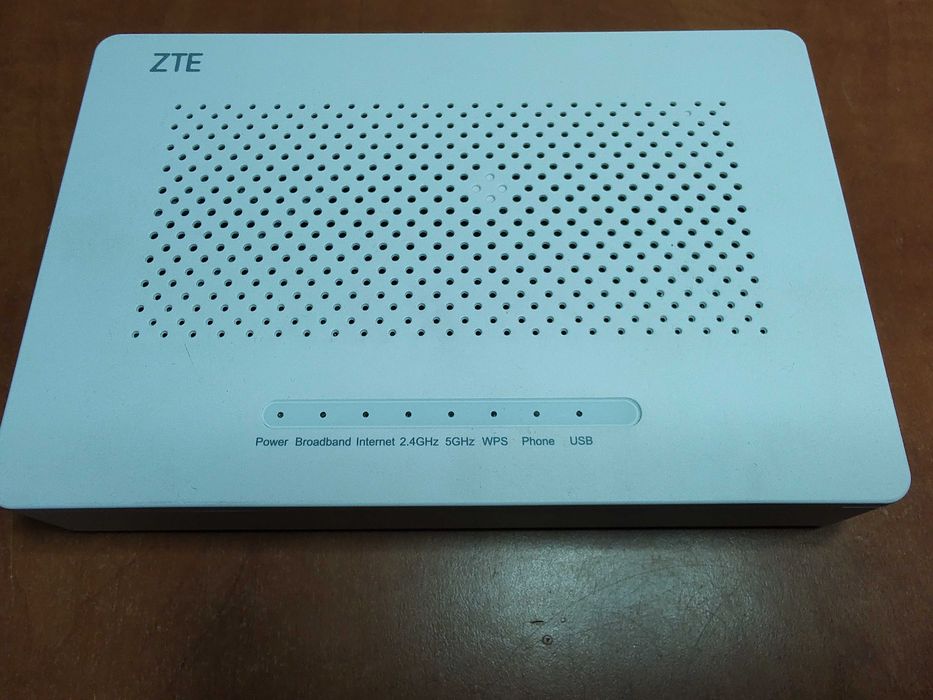 Router ZTE ZXHN H298A, Dual-Band 2.4GHz  5GHz, WiFi Gigabit