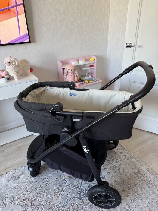 Продаю коляску в отличном состоянии