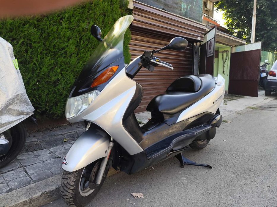 Сузуки Бъргман 125 Suzuki Burgman 125