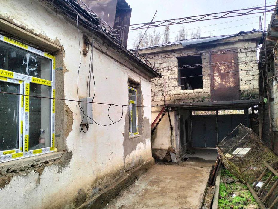 Бўстонлиқ тумани, Бараж МФЙда 7.8 сотих ер майдонли ховли сотилади.