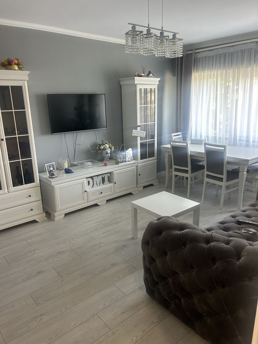 Inchiriez ap 3camere zona Dacia