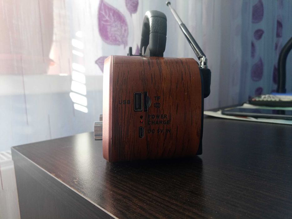 Vand aparat radio portabil ,,Retro"