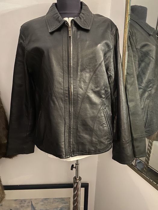 Geacă din piele animal print ; geacă neagră din piele