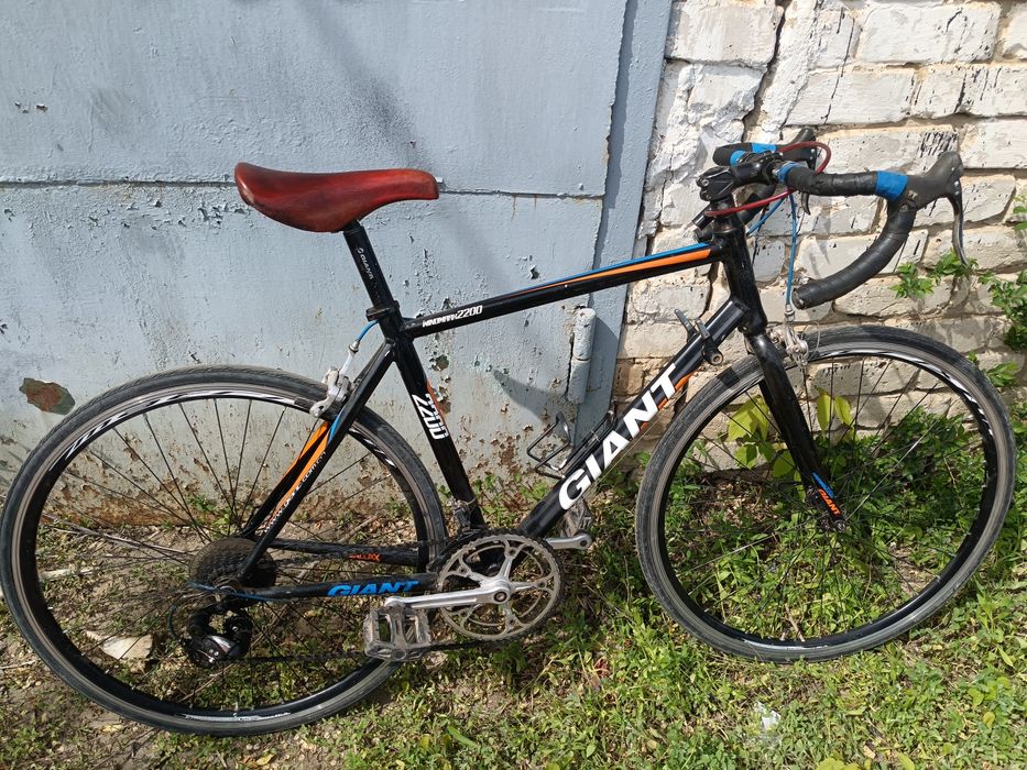 Продам Срочно велосипед Giant windmark 2200
