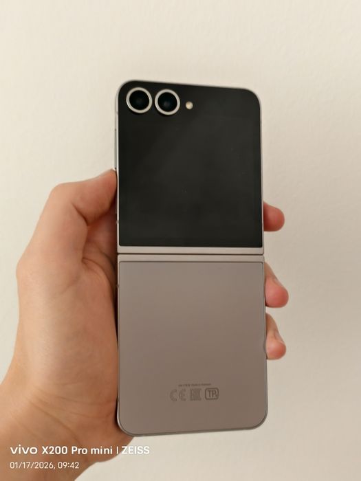 Samsung Z flip 6 256gb