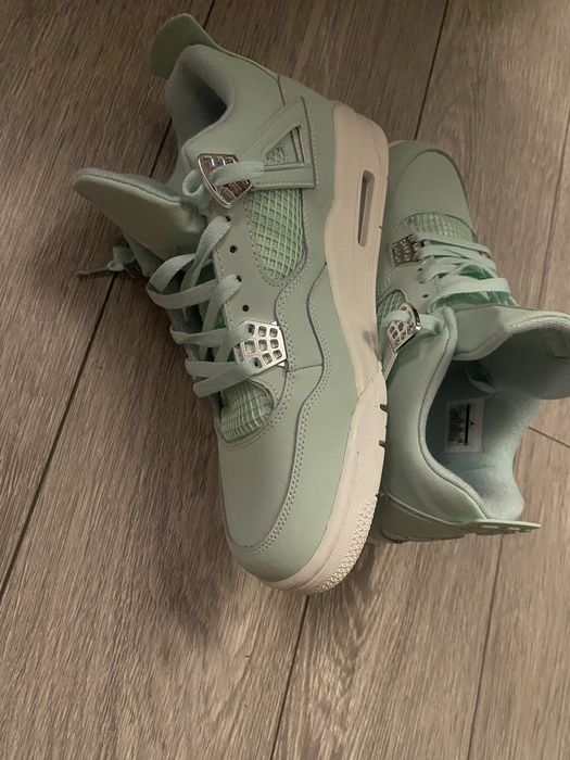 Jordan 4 Seafoam Sail