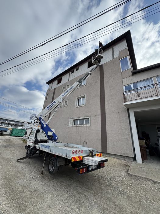 Inchiriez buldoexcavator