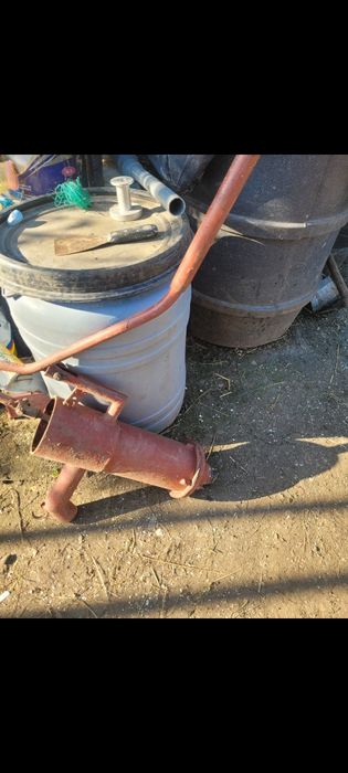 Pompa de scos apa manuala