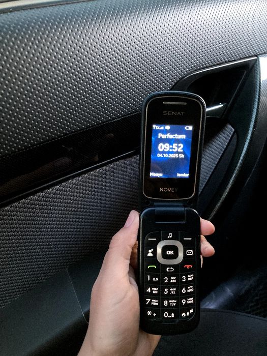 Iphone oppo noveu Telefon sotiladi