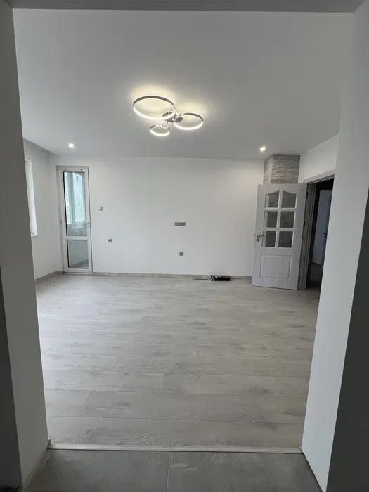 Продава се Двустаен апартамент в Добрич, Дунавите - 58 кв.м за 1249 €/кв.м - Снимка #1