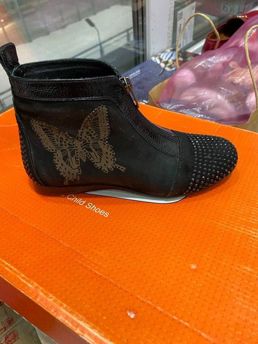 Детская обувь на девочку