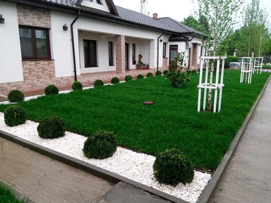 Gazon rulou și sistem de irigații